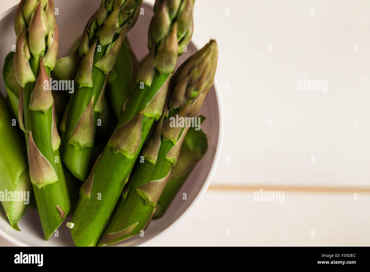 Tasse de portion d'asperges Banque D'Images