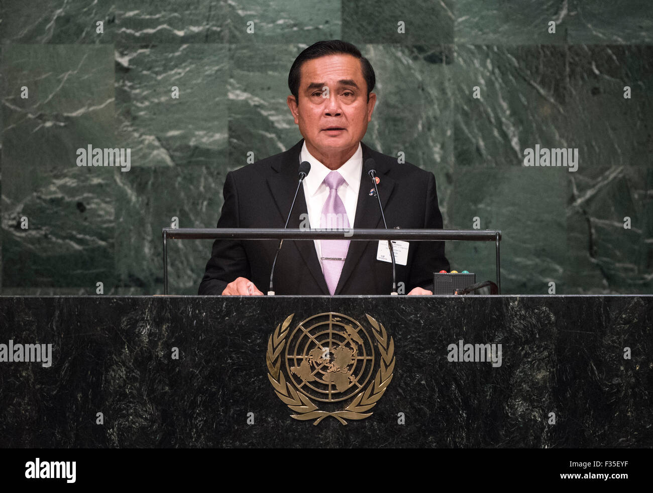 New York, NY, USA 29 Sep, 2015. Premier Ministre thaïlandais Prayut Chan-o-cha traite de la 70e session de l'Assemblée générale des Nations Unies au siège des Nations Unies à New York, le 29 septembre, 2015. Photo ONU/Cia Pak/Xinhua/Alamy Live News Banque D'Images