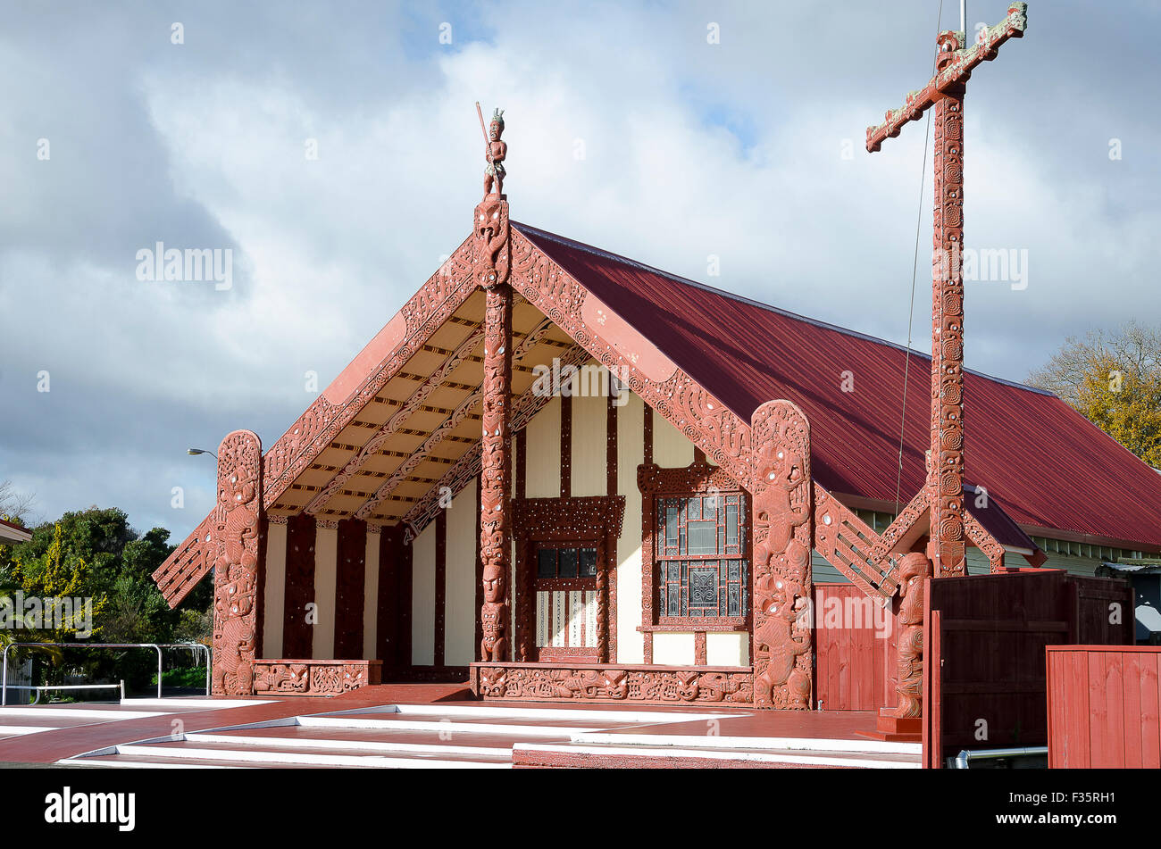 Maison de réunion maorie, Ohinemutu, Rotorua, île du Nord, Nouvelle-Zélande Banque D'Images