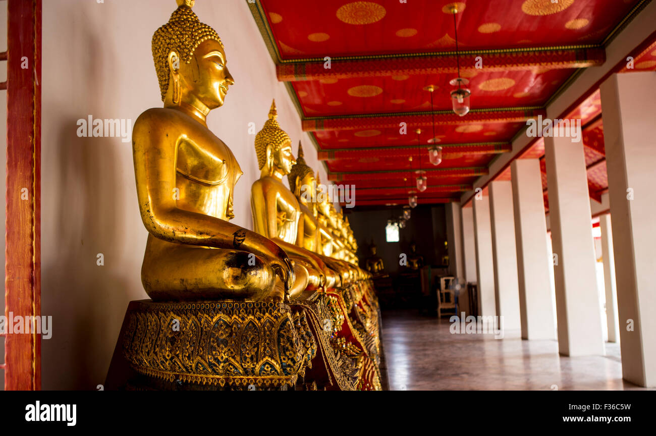 Statues de Bouddha dans le Grand Palais à Bangkok, Thaïlande Banque D'Images