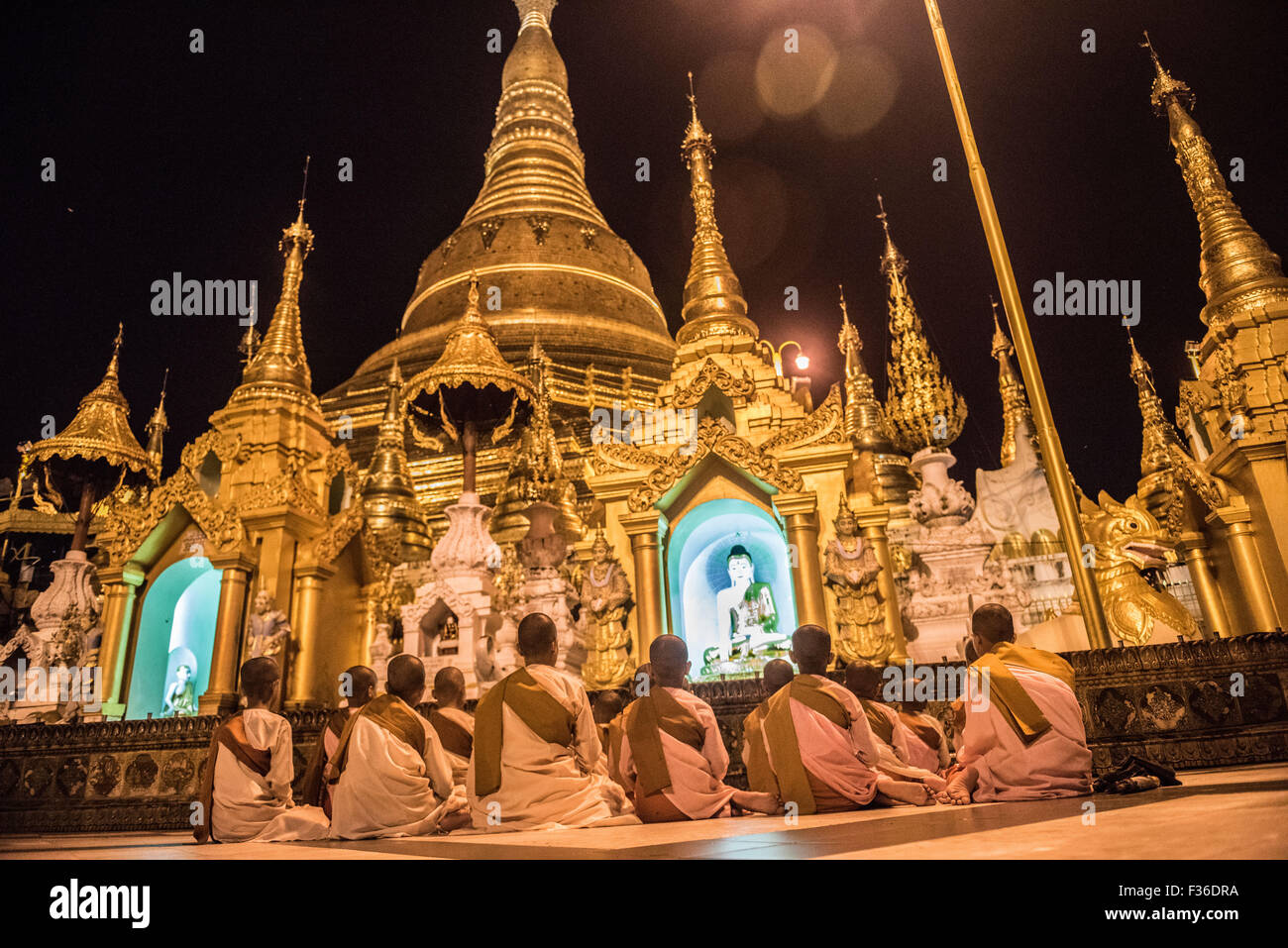 La pagode Shwedagon, Yangon, Myanmar Banque D'Images
