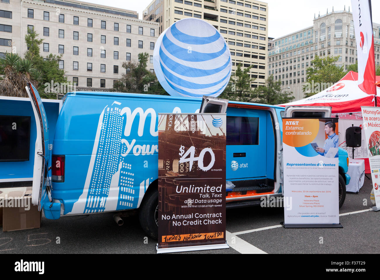 AT&T téléphone mobile promotion plan van lors d'un événement en plein air - Washington, DC USA Banque D'Images