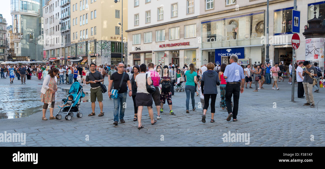 Vienne, Autriche - 31 juillet 2015 : dans le quartier historique de Stephansplatz centre de Vienne le 31 juillet 2015 à Vienne Banque D'Images