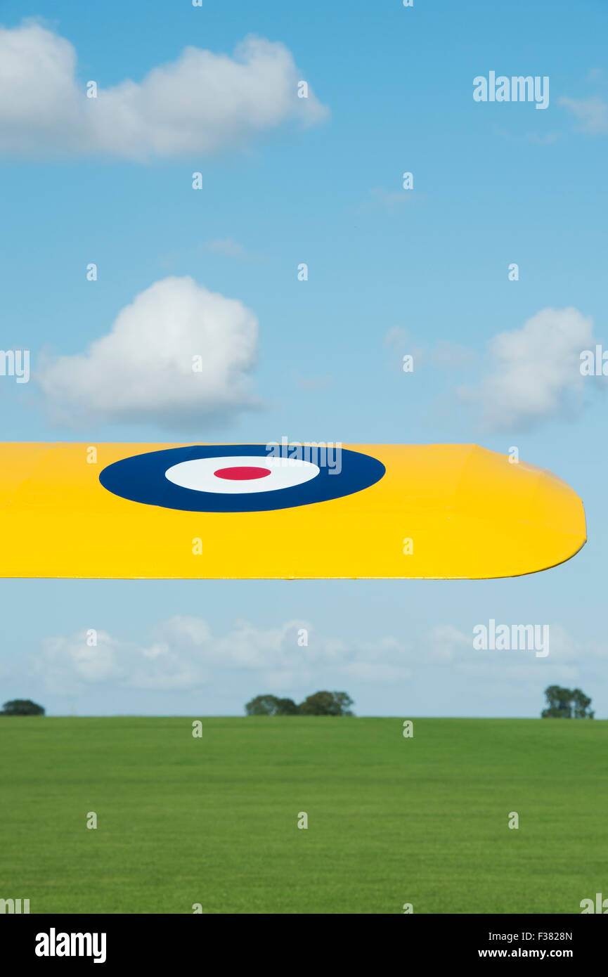 De Havilland DH82A Tiger Moth N-6847 aile biplan résumé à Sywell aérodrome, Northampton, Angleterre Banque D'Images