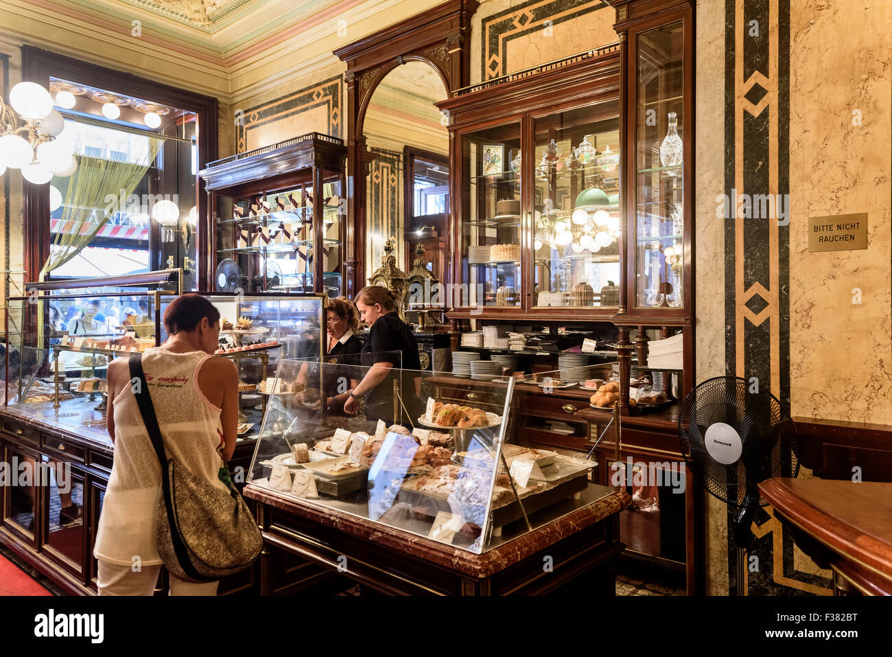 Zuccurbäckerei et Kaffeehaus Demel, Kohlmarkt 14, Vienne, Autriche, patrimoine mondial Banque D'Images