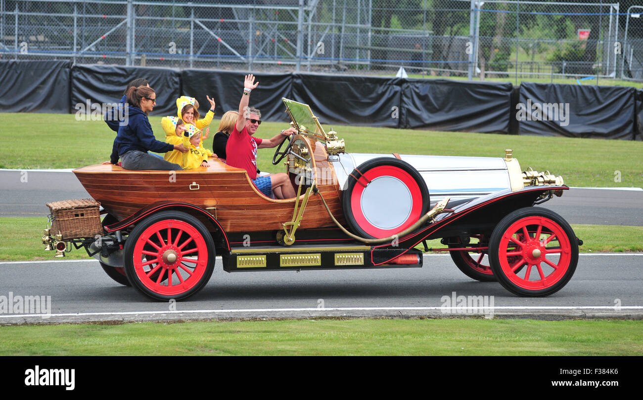 Nord Carfest obtient en cours à Oulton Park, une variété d'étoiles a conduit Chris Evans sélection de Ferrari et autres voitures super que le plat star est propriétaire. Avec : Jason Plato Où : Liverpool, Royaume-Uni Quand : 31 Oct 2015 Banque D'Images