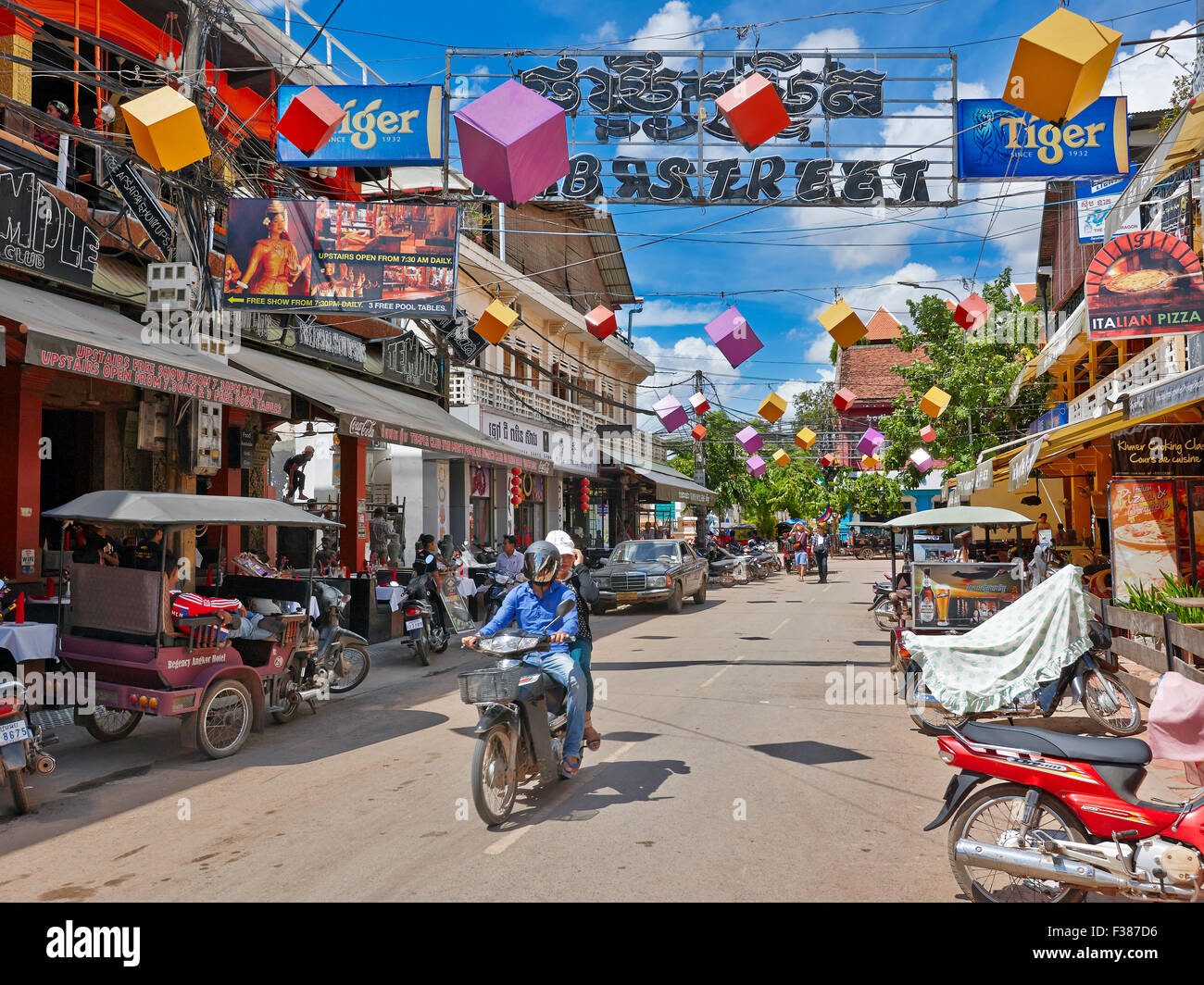 Scène de rue dans le vieux quartier français de Siem Reap, Cambodge. Banque D'Images