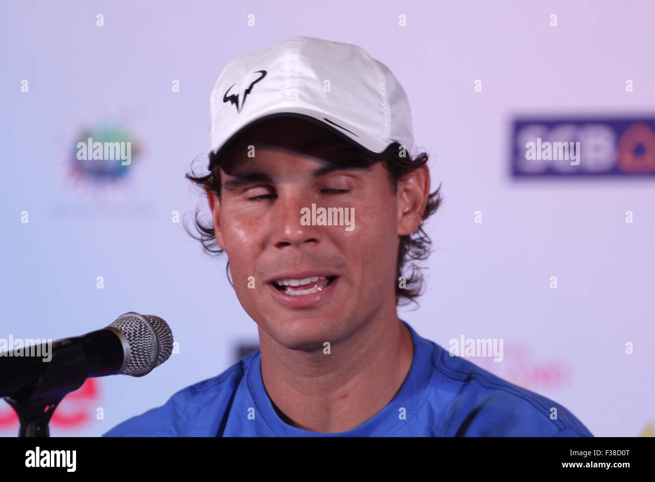 Bangkok en Thaïlande. 1er octobre 2015. Les joueurs de tennis Rafael Nadal l'Espagne au cours d'une conférence de presse. Djokovic est réglé pour jouer contre Nadal le 2 octobre pour une exposition match de tennis à Bangkok. Crédit : John Vincent/Alamy Live News Banque D'Images