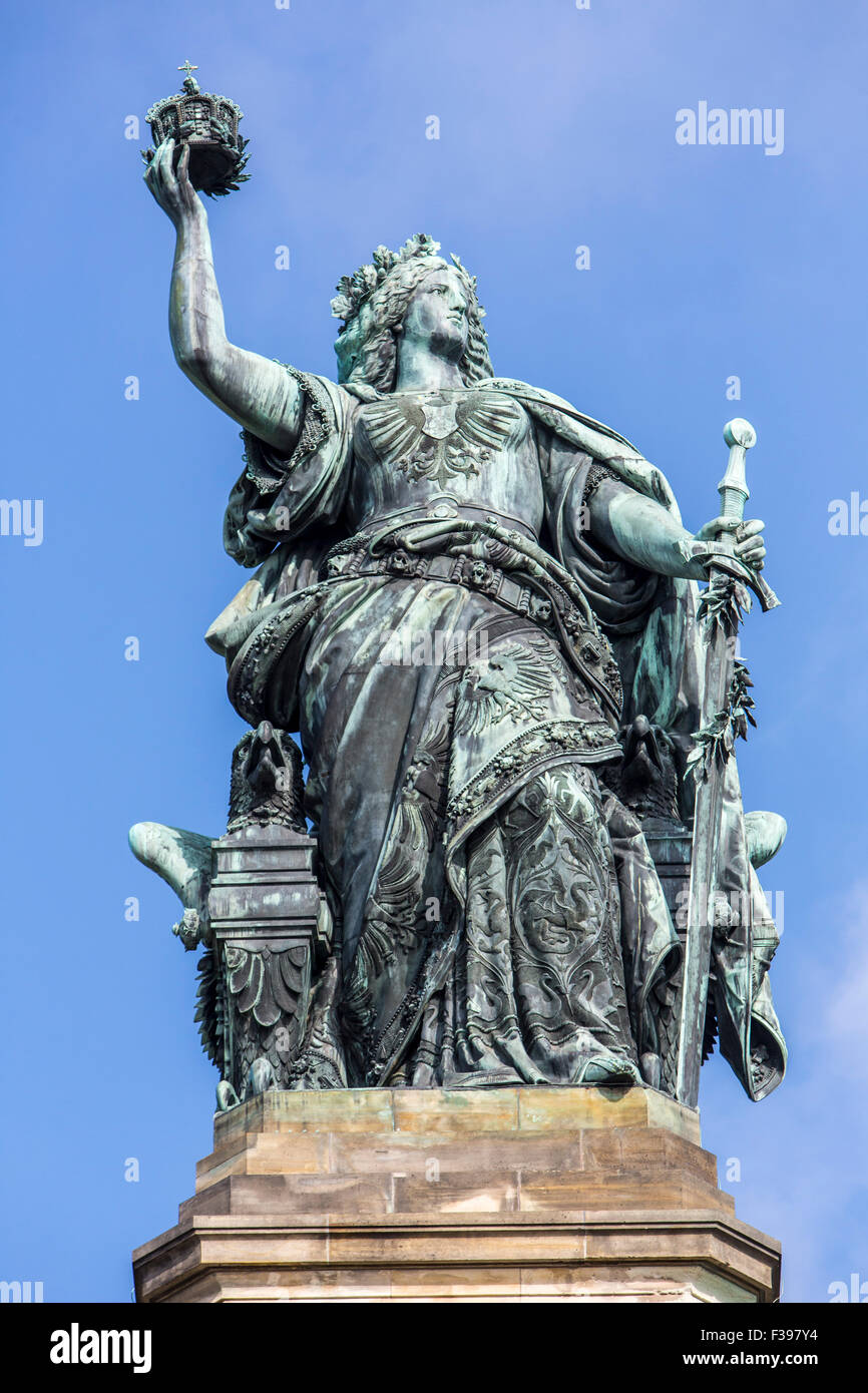 Niederwald monument, statue de Germania, surplombant la vallée du Rhin