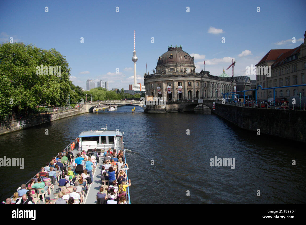 Fernsehturm, Spree, Musée Bode, Museumsinsel, Berlin. Banque D'Images