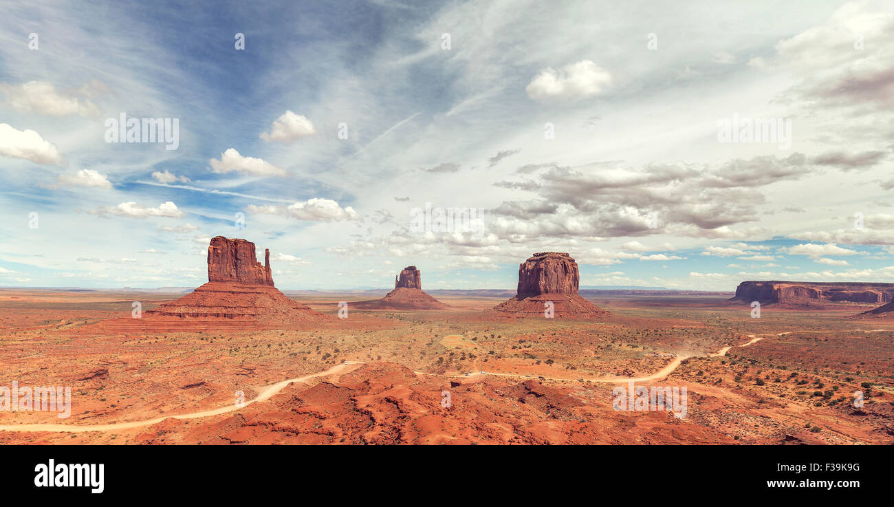 Vue panoramique sur le Monument Valley, Utah, USA. Banque D'Images