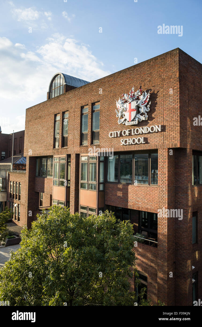 City of London School, l'un des bâtiments emblématiques de cette ligne les rives de la Tamise à Londres, la capitale de l'Angleterre. Banque D'Images