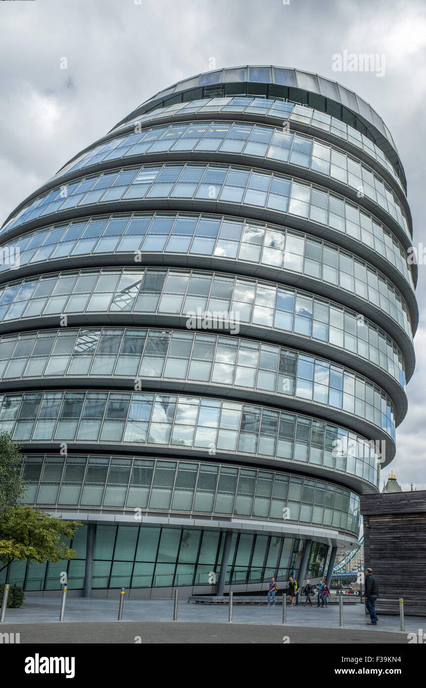 Le parlement de Londres, l'un des bâtiments emblématiques de cette ligne les rives de la Tamise à Londres, la capitale de l'Angleterre. Banque D'Images