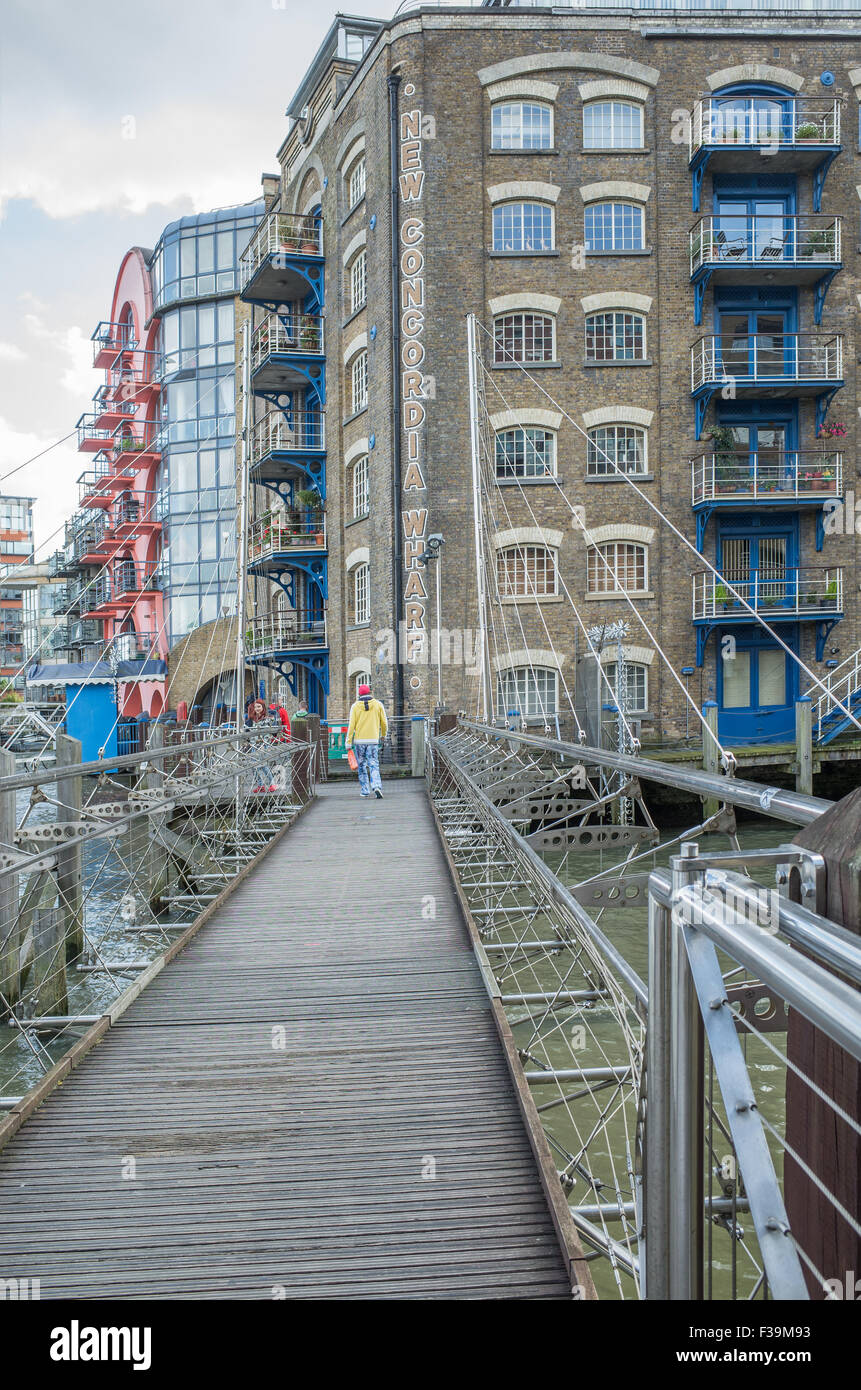 Nouveau quai de Concordia, Londres, l'un des bâtiments emblématiques de cette ligne les rives de la Tamise à Londres. Banque D'Images