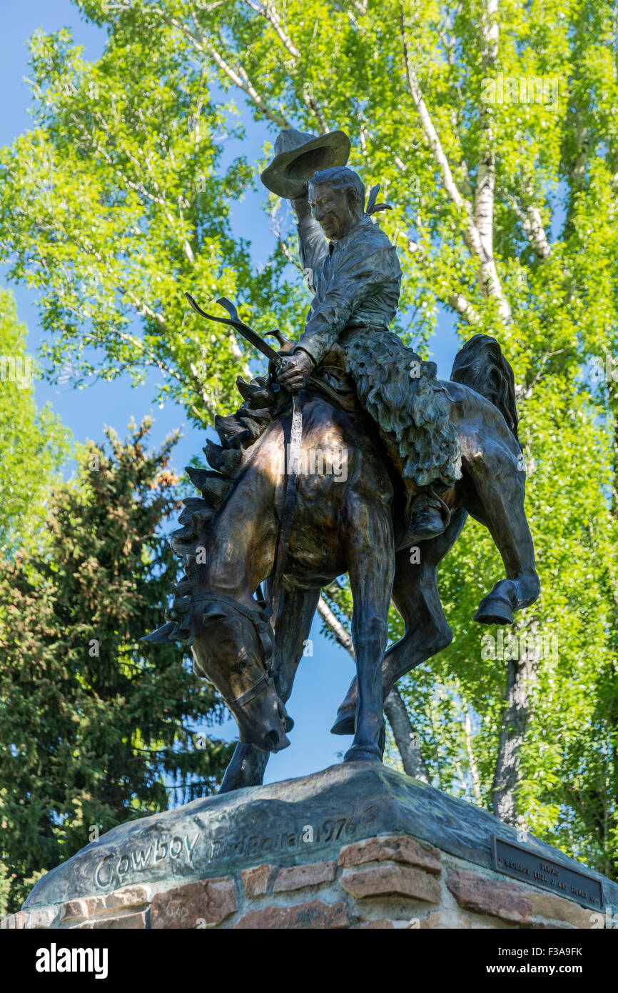 Le Wyoming, Jackson, George Washington Memorial Park aka Town Square, Cowboy, sculpture en bronze Banque D'Images