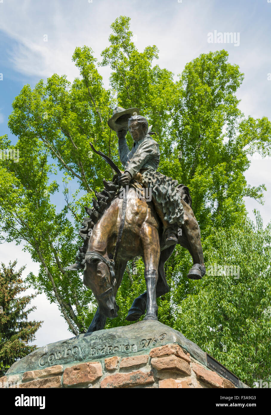 Le Wyoming, Jackson, George Washington Memorial Park aka Town Square, Cowboy, sculpture en bronze Banque D'Images