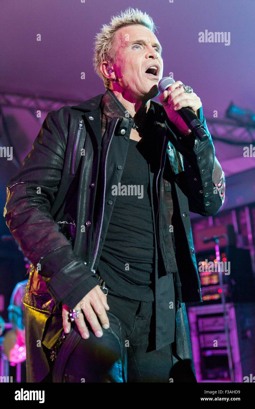 Austin, Texas, États-Unis. 1 octobre, 2015. Singer Billy Idol il se produit au cours d'une Austin City Limits aftershow à Stubbs à Austin, Texas © Daniel DeSlover/ZUMA/Alamy Fil Live News Banque D'Images