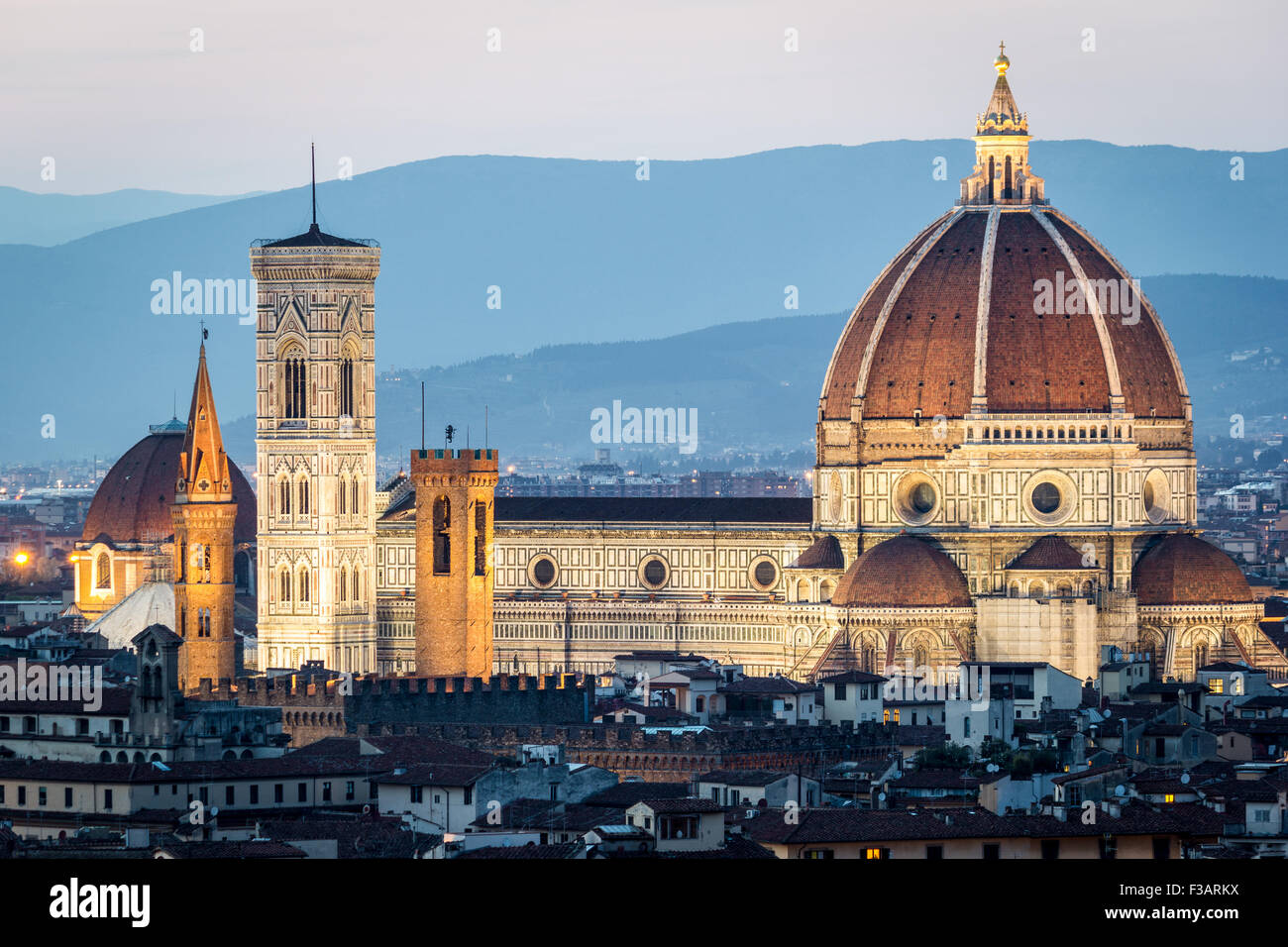 Florence, vue panoramique sur la ville, La Cathédrale Dome et de vieux bâtiments. Cityscape, Italie Banque D'Images