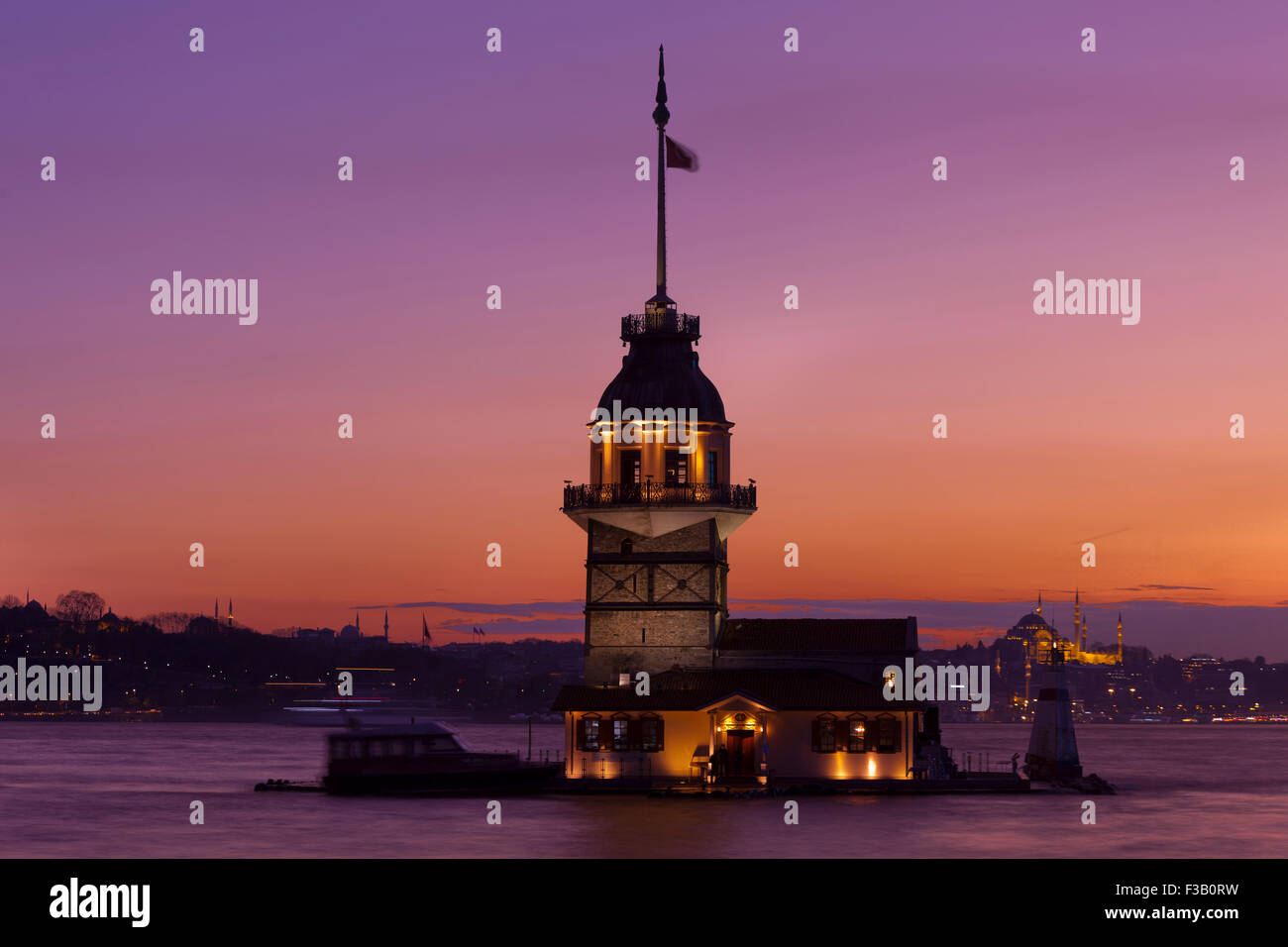 La Tour et le Bosphore à Istanbul. Banque D'Images