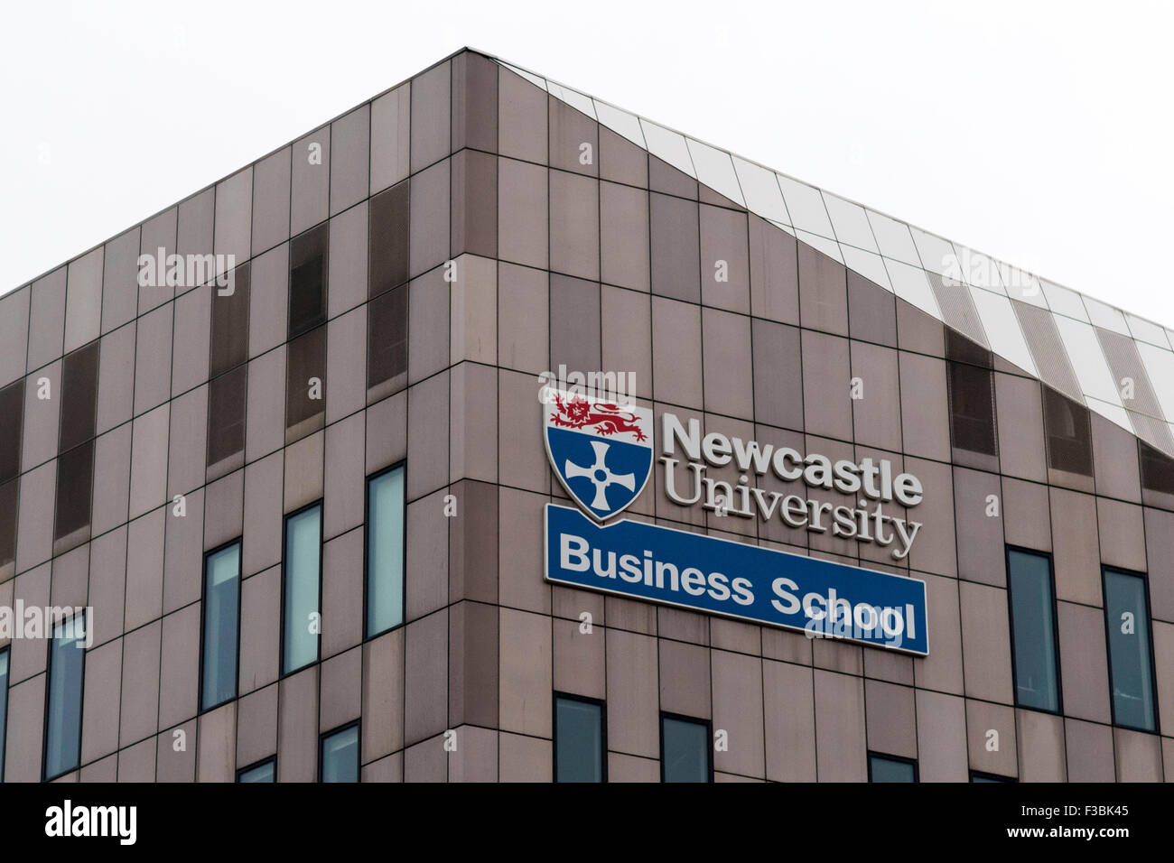 La Newcastle University Business School inscription logo. Banque D'Images