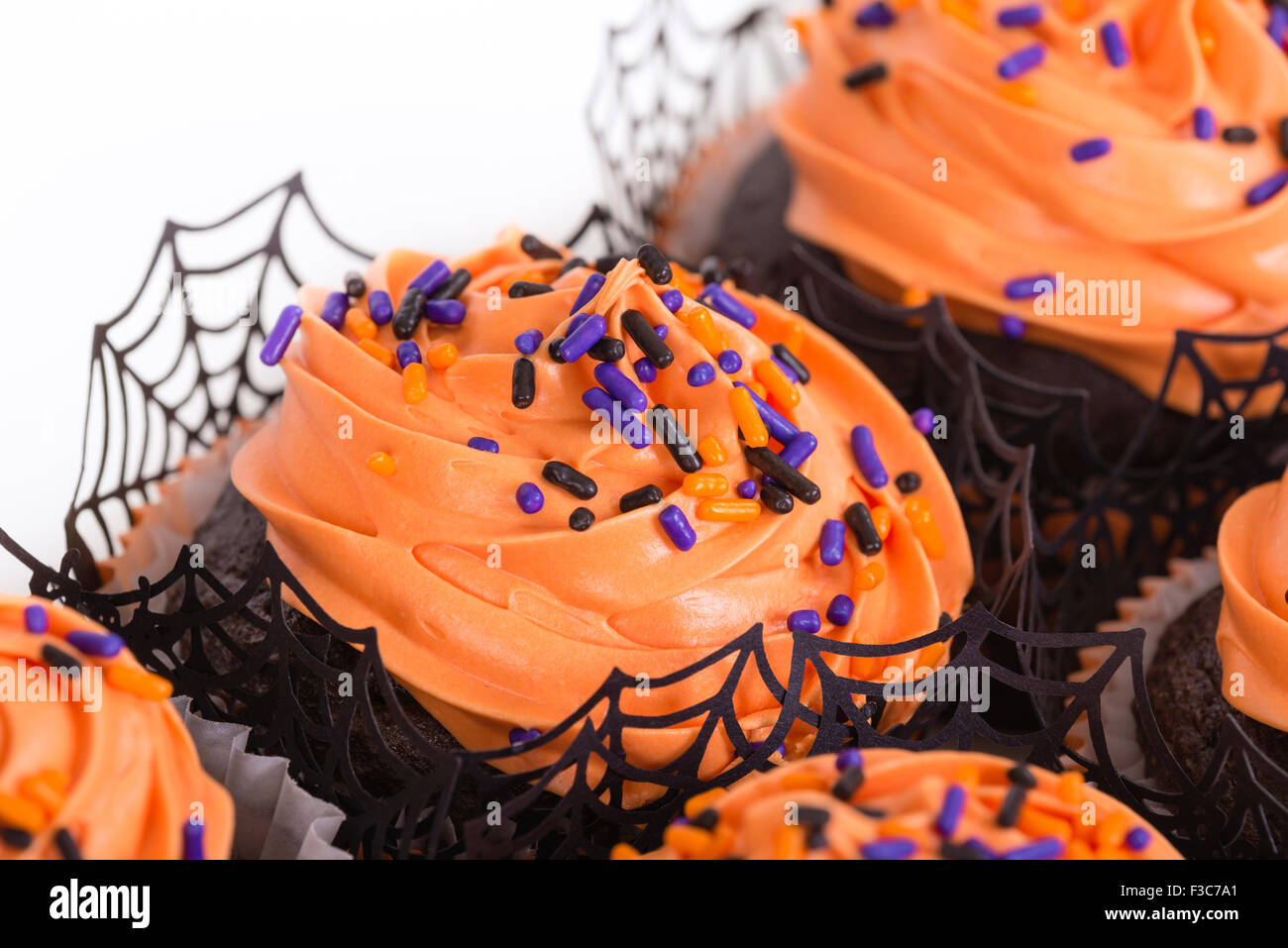 Cupcakes Halloween avec sprinkles, closeup Banque D'Images