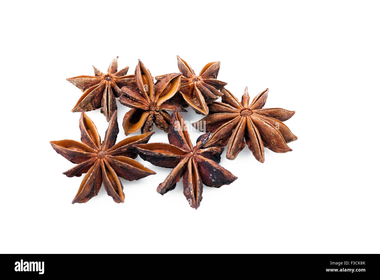 Les étoiles d'anis sur fond blanc Banque D'Images
