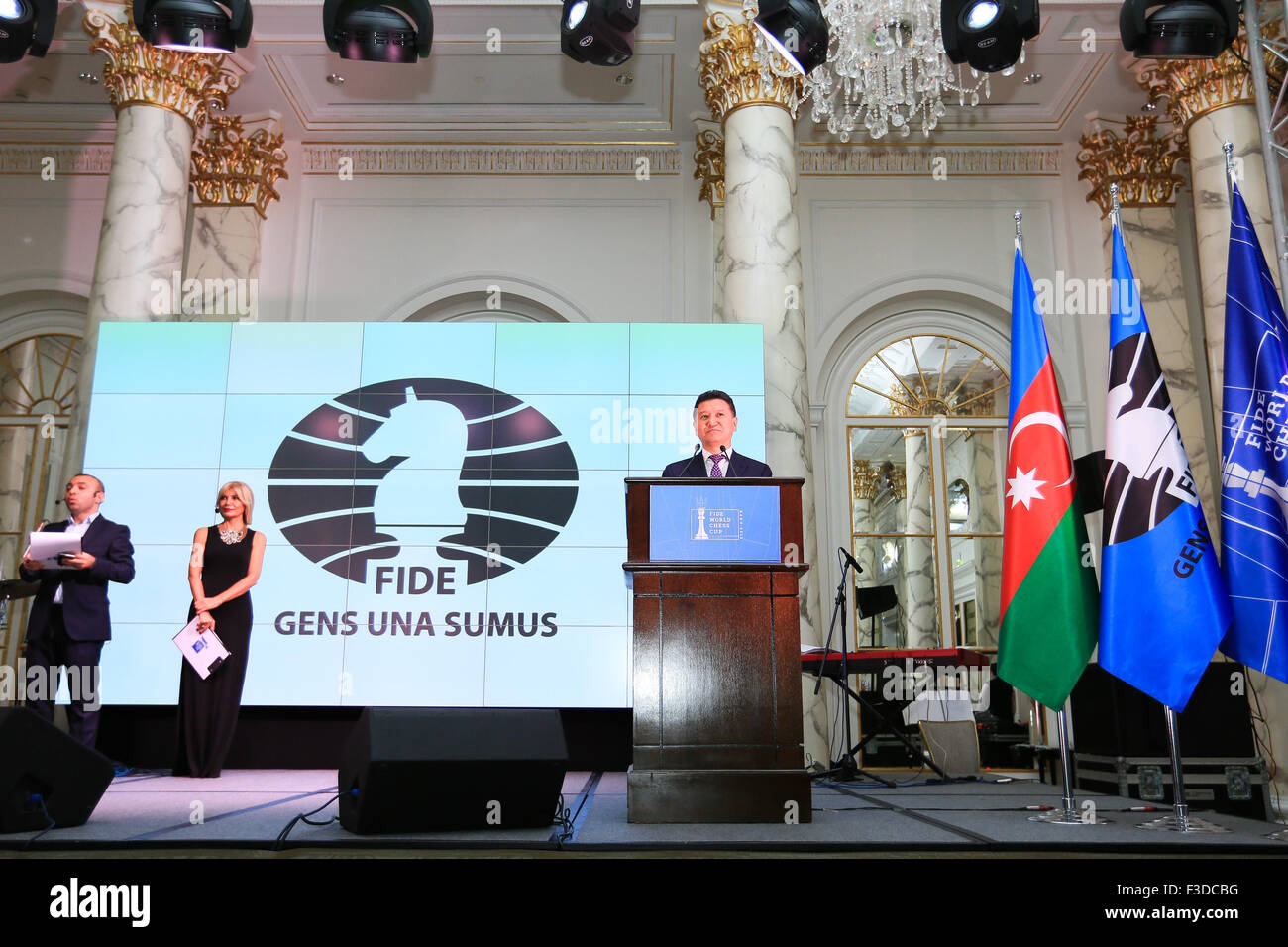 Baku, Azerbaïdjan. 05Th Oct, 2015. Président de la Fédération internationale des échecs Kirsan Ilyumzhinov, FOI, discours lors de la cérémonie de clôture de la Coupe du monde d'échecs 2015. © Aziz Karimov/Pacific Press/Alamy Live News Banque D'Images