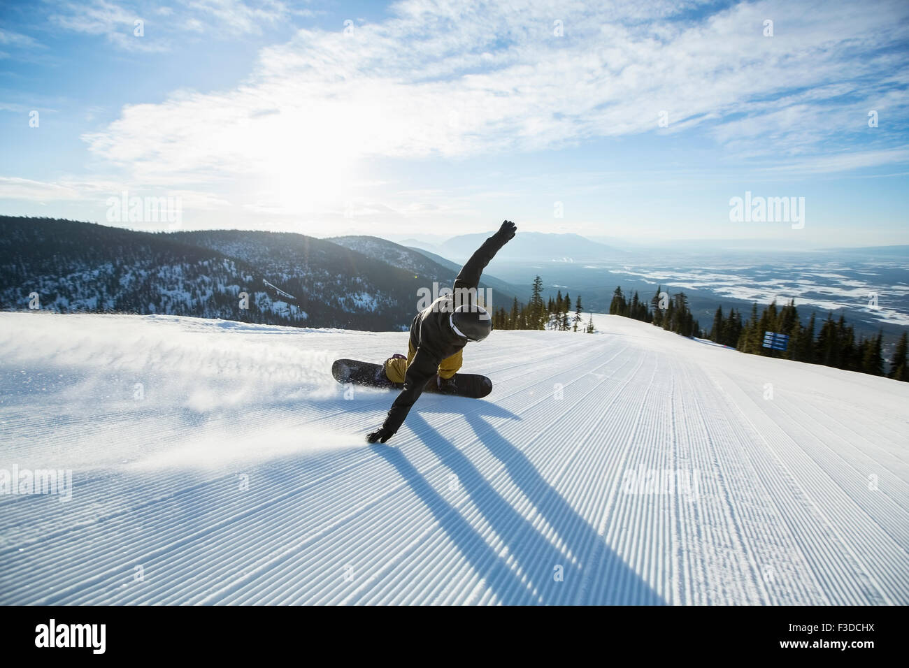 Homme snowboard ski Banque D'Images