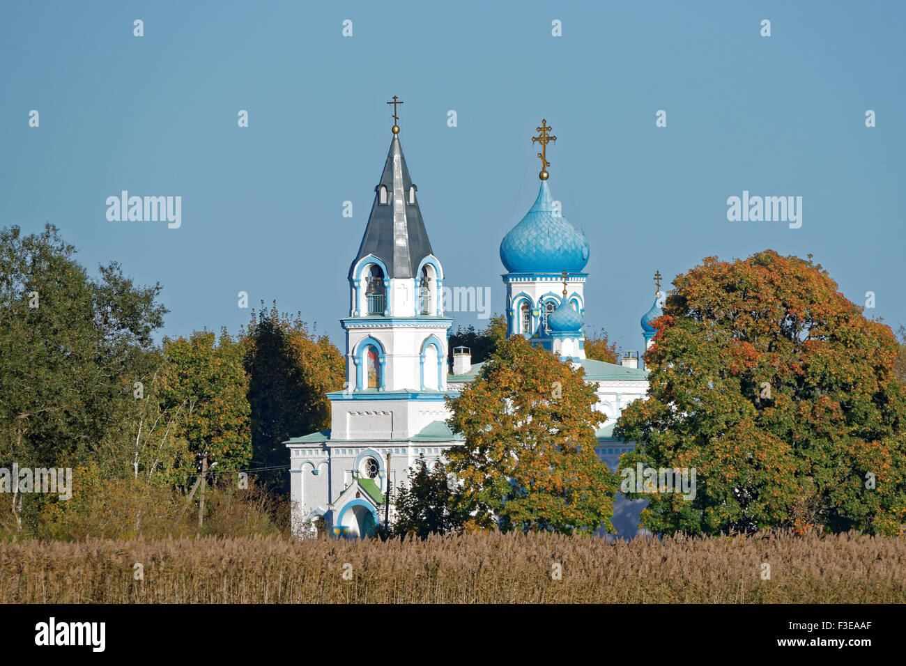 Église Kulje (Russie), une église orthodoxe russe, estonien, une vue de côté de la frontière russe. Banque D'Images