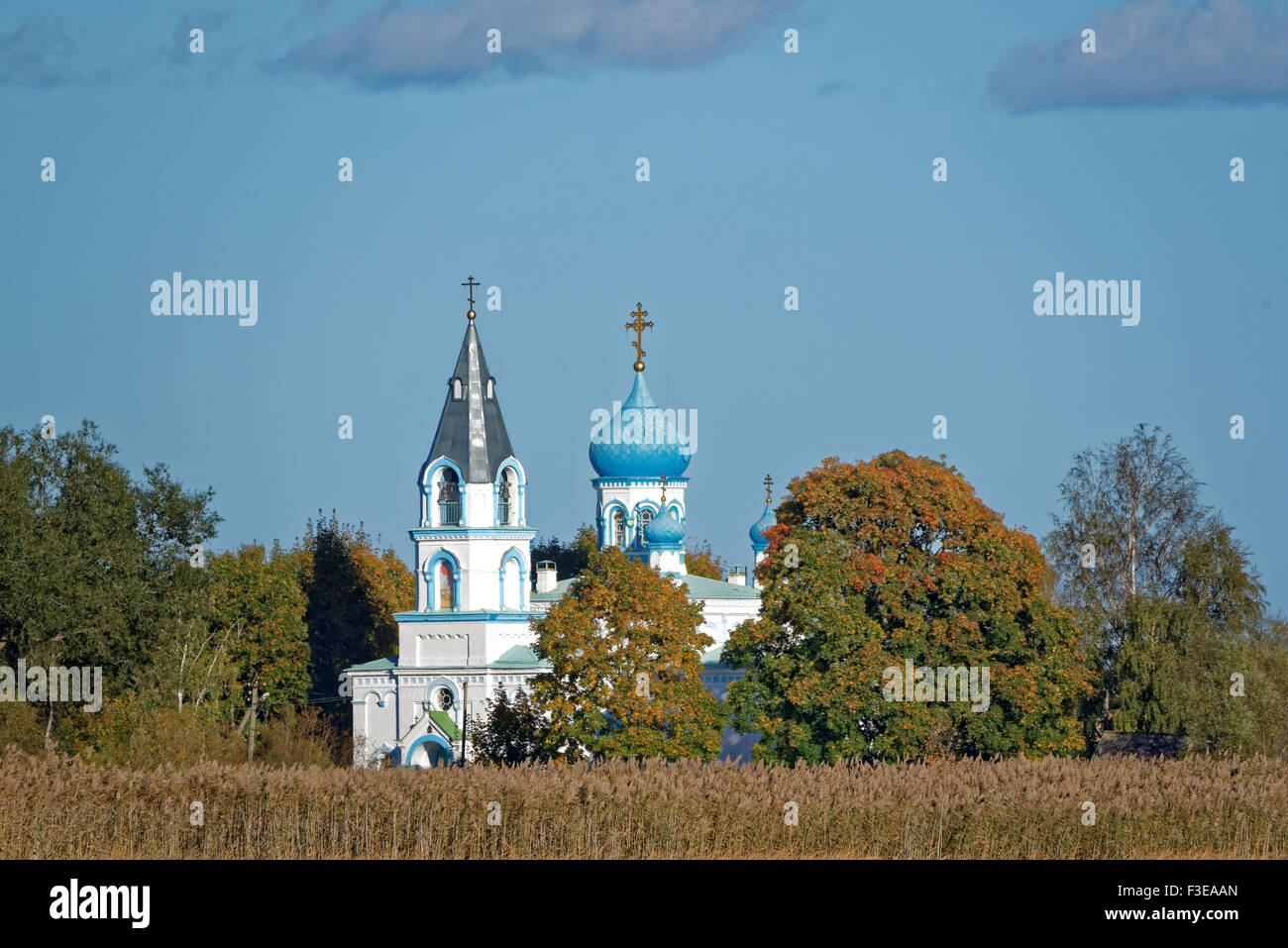 Église Kulje (Russie), une église orthodoxe russe, estonien, une vue de côté de la frontière russe. Banque D'Images