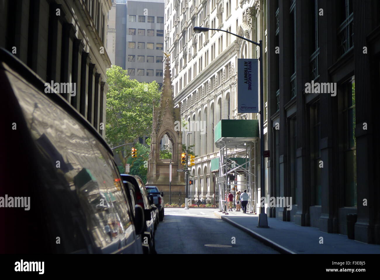 Pine Street dans le Lower Manhattan Banque D'Images