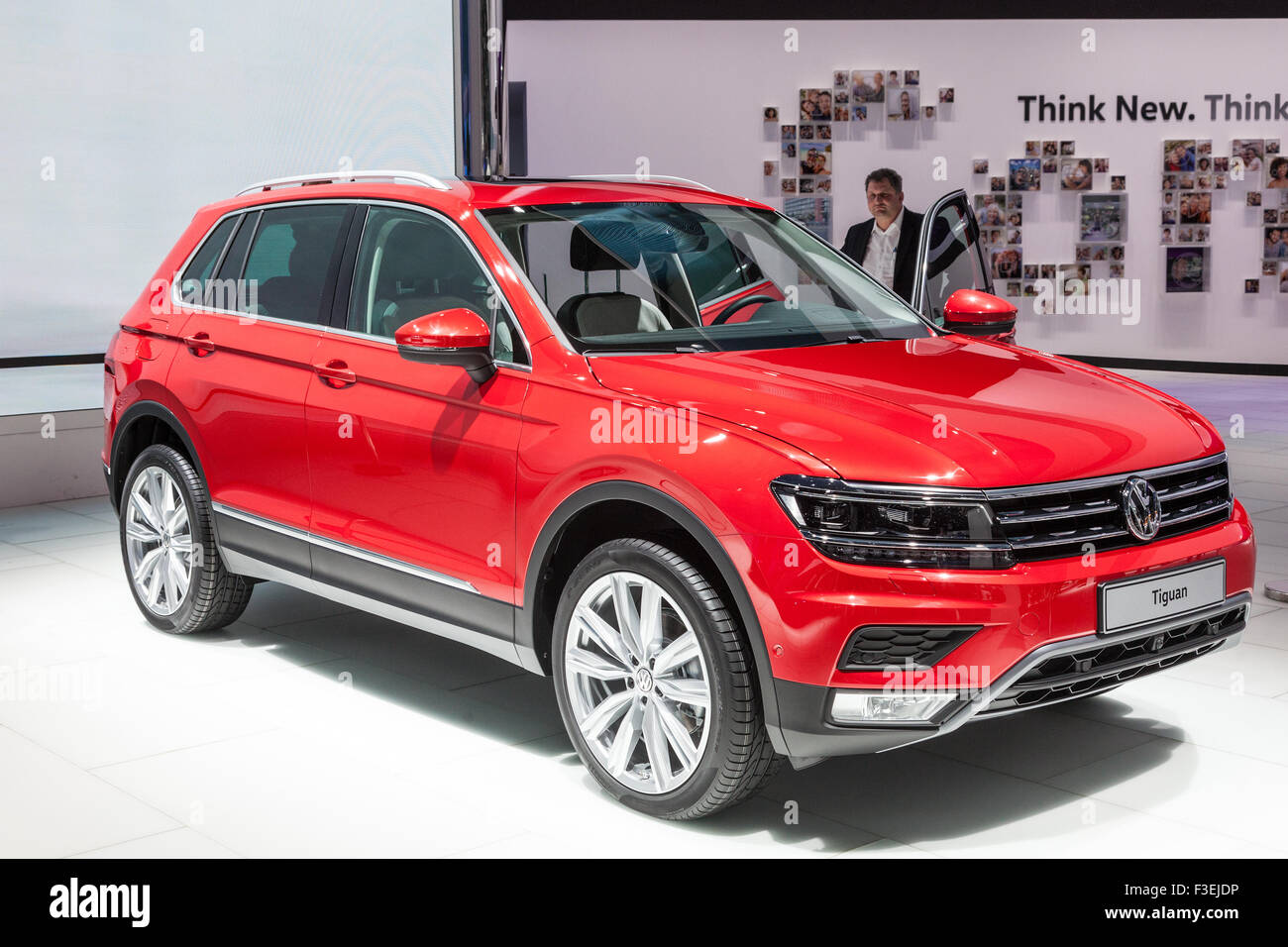 Nouveau Volkswagen Tiguan SUV sur l IAA International Motor Show 2015 Banque D'Images