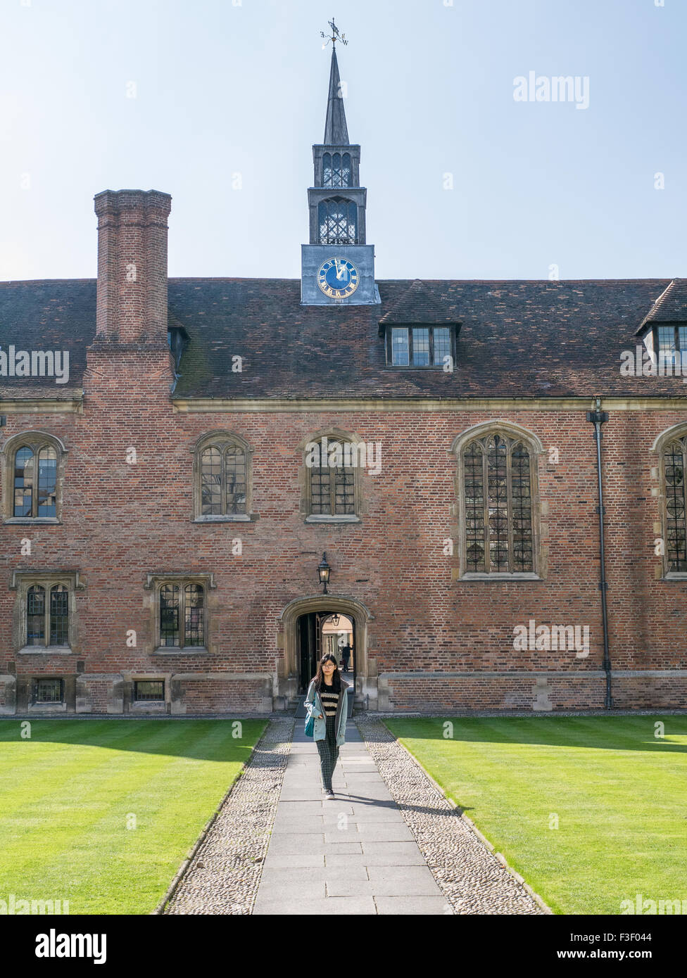 Cour intérieure au Magdalene College de l'université de Cambridge, Angleterre, fondée en 1428 à côté de la rivière Cam par le roi Henri VI. Banque D'Images