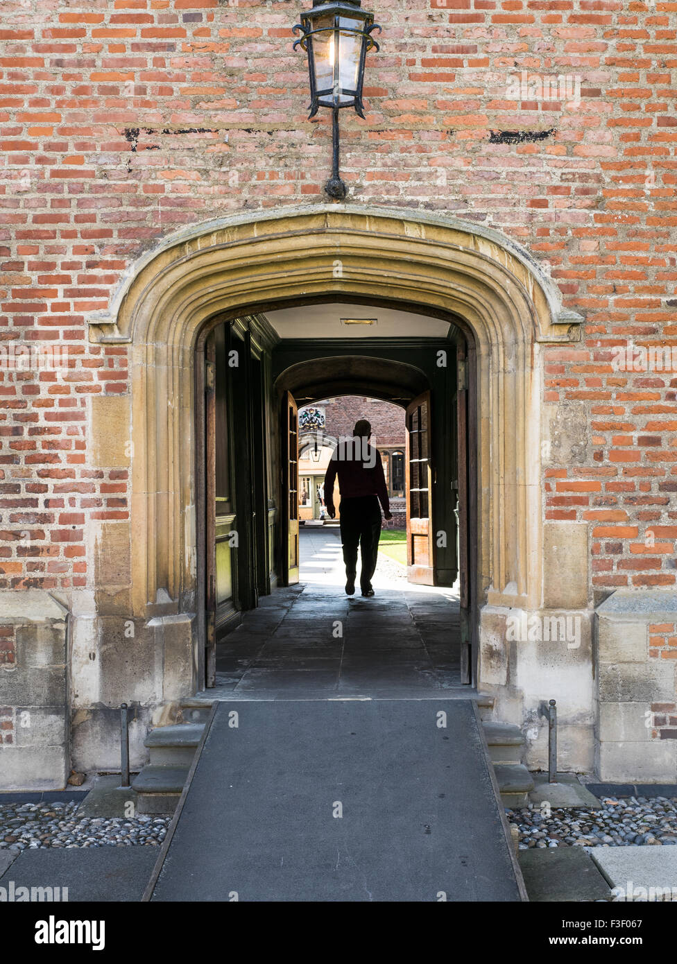 Entrée de Magdalene College, Université de Cambridge, Angleterre, fondée en 1428 à côté de la rivière Cam par le roi Henri VI. Banque D'Images