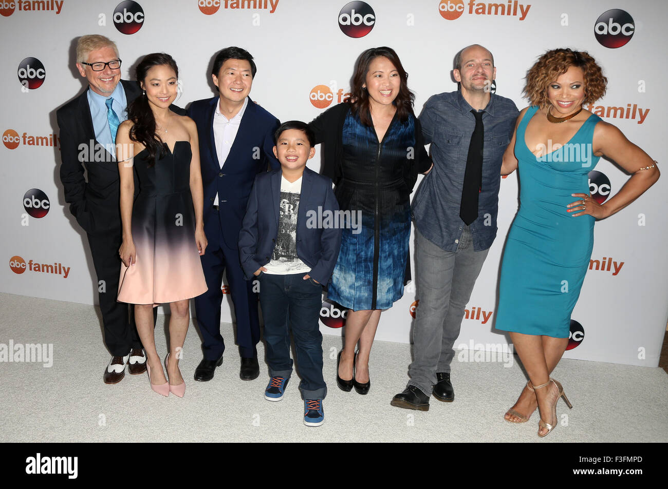 Disney ABC Television Group's 2015 TCA Summer Press Tour qui a eu lieu au Beverly Hilton Hotel - Arrivées Musiciens : Dave Foley, Ken Jeong, Suzy Nakamura, Albert Tsai, Jonathan Slavin, Tisha Campbell-Martin Où : Los Angeles, California, United States lorsque Banque D'Images