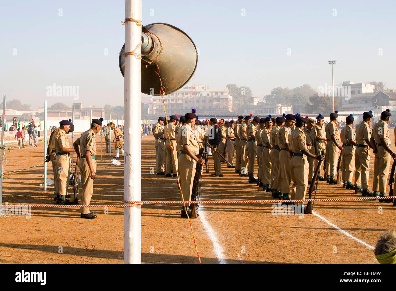 La journée de la République mars la police avec des armes à l'Inde ; permanent Banque D'Images