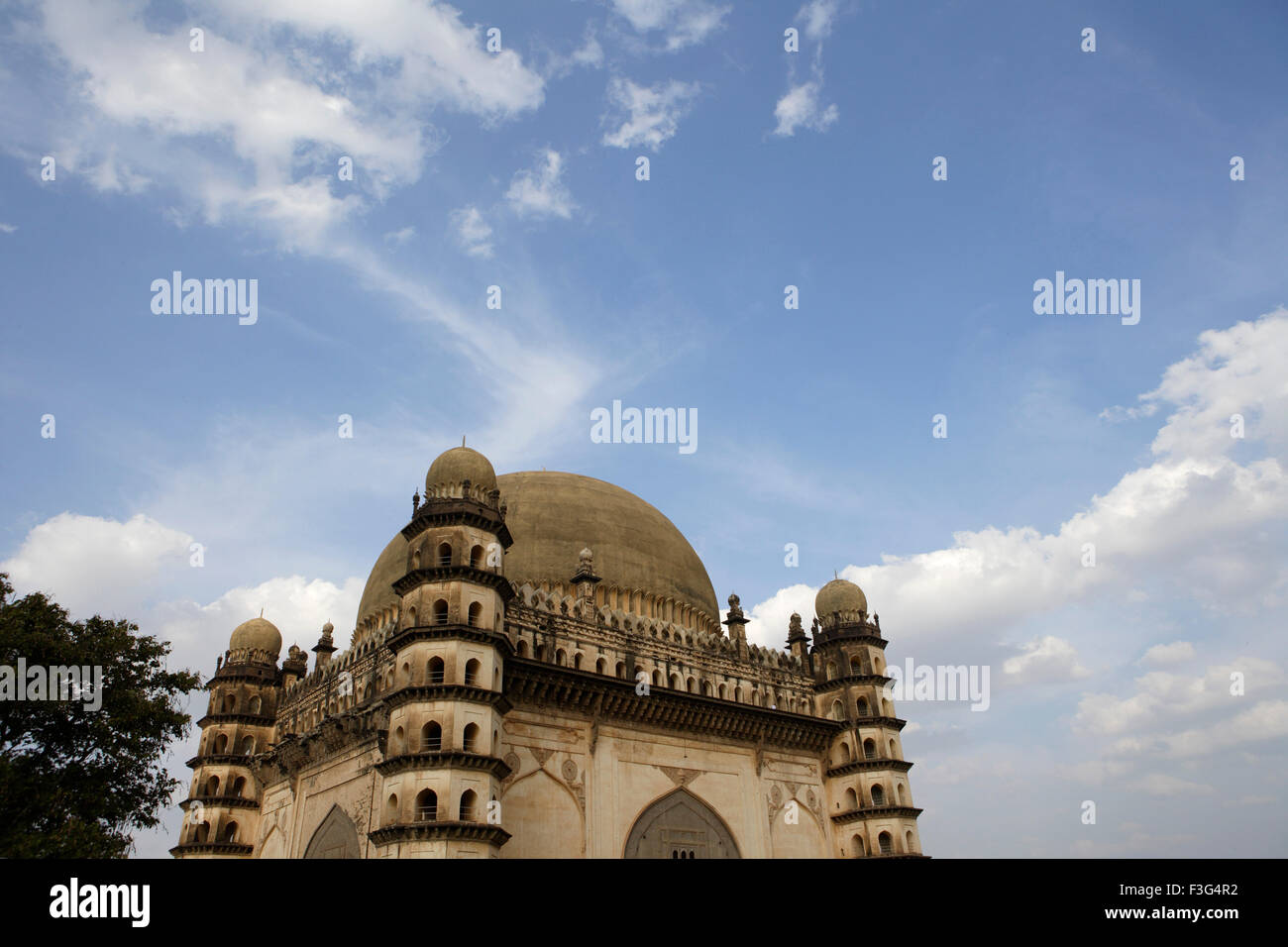 Gol Gumbaz ; construit en 1659 ; Mausolée de Muhammad Adil Shah ii 1627 57Bijapur ;;L'Inde Karnataka Banque D'Images