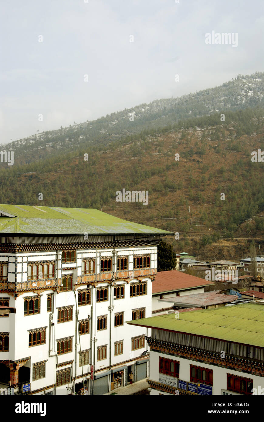 Maisons, Thimpu, capitale, Govt royal du Bhoutan, Bhoutan, Royaume du Bhoutan Banque D'Images
