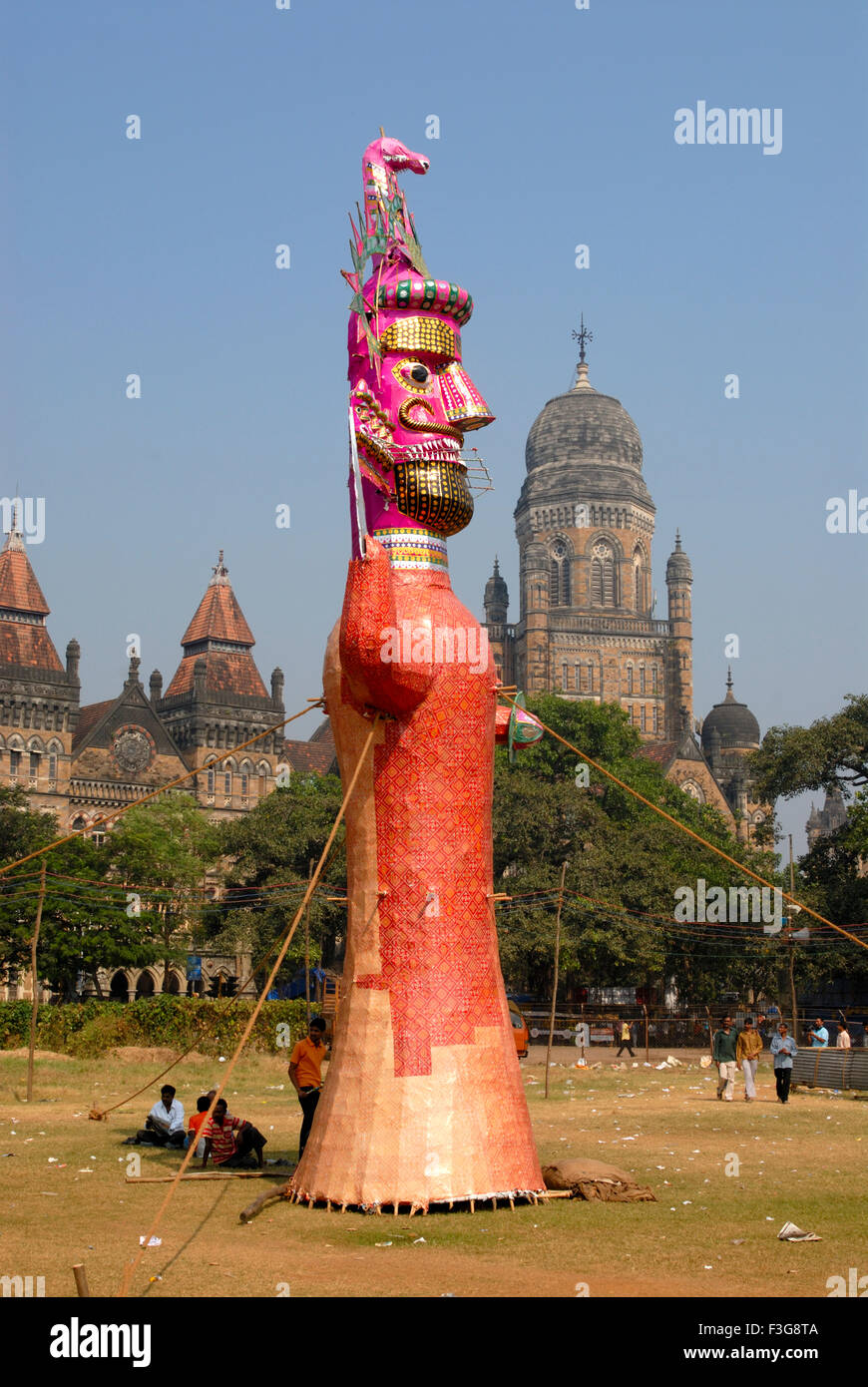 Le roi démon de Lanka Ravana ; célébration du festival Dussera à Azad Maidan ; Bombay maintenant Mumbai Maharashtra ; Inde ; Banque D'Images