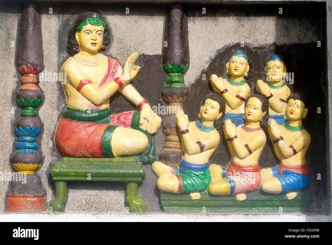 Statue de Pralhad ; un fils de démon à Hiranyakashapu Kamkoti Sankarmath Peetam Shri Kanchi Rameswaram Tamil Nadu Banque D'Images
