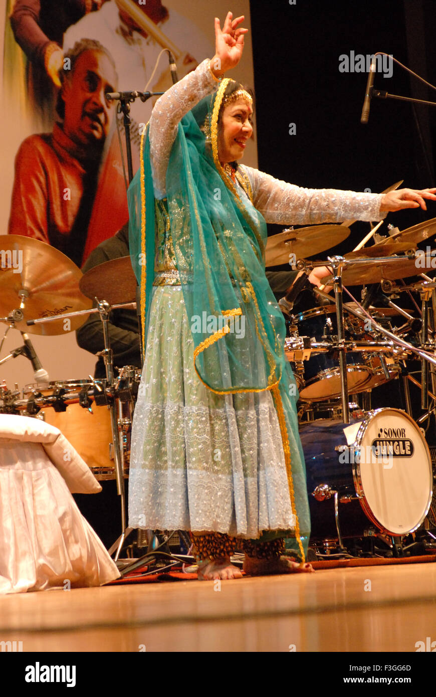 Danseuse indienne de l'Asie du Sud Padma Bhushan Sitaradevi 84 ans de danse classique indienne kathak ; Mumbai Maharashtra Banque D'Images