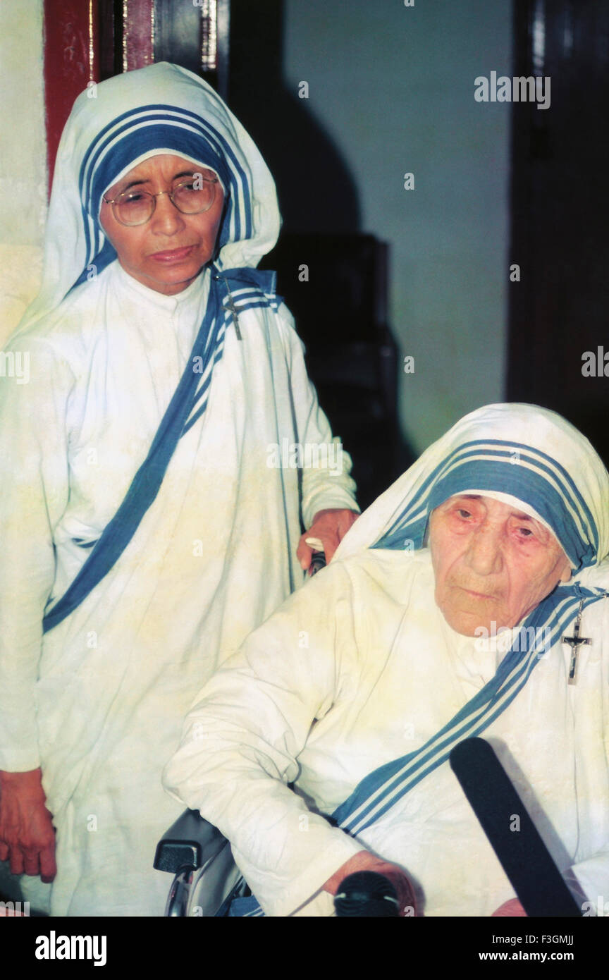 Mère Teresa avec Sœur Nirmala Banque D'Images