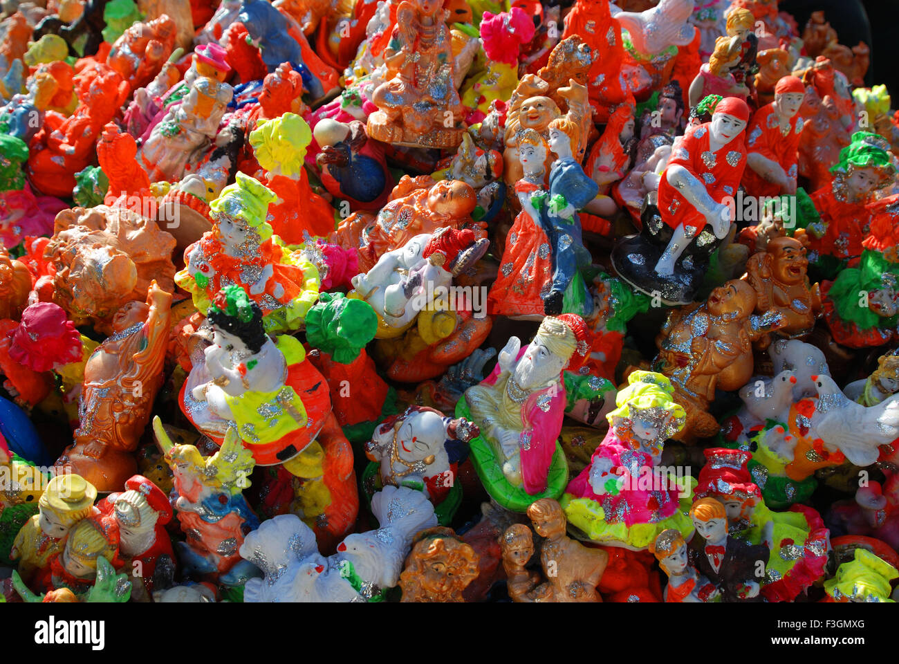 Jouets en plastique, Hardwar, Haridwar, Uttar Pradesh, Uttarakhand, Inde, Asie Banque D'Images