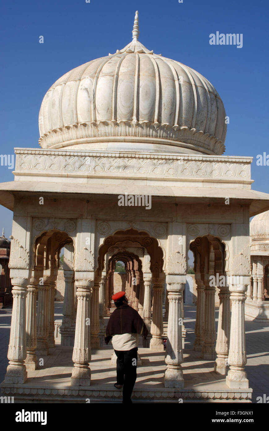 Crématorium royal visiteur ; ; ; Inde Rajasthan Bikaner Banque D'Images