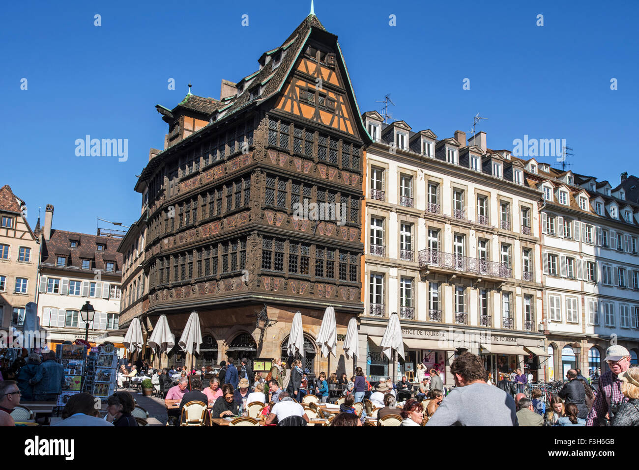 Maison Kammerzell Maison / Kammerzellhüs médiéval, maison à pans de bois à la fin de l'architecture gothique, Strasbourg, Alsace, France Banque D'Images Maison Kammerzell Maison / Kammerzellhüs médiéval, maison à pans de bois à la fin de l'architecture gothique, Strasbourg, Alsace, France Banque D'Images