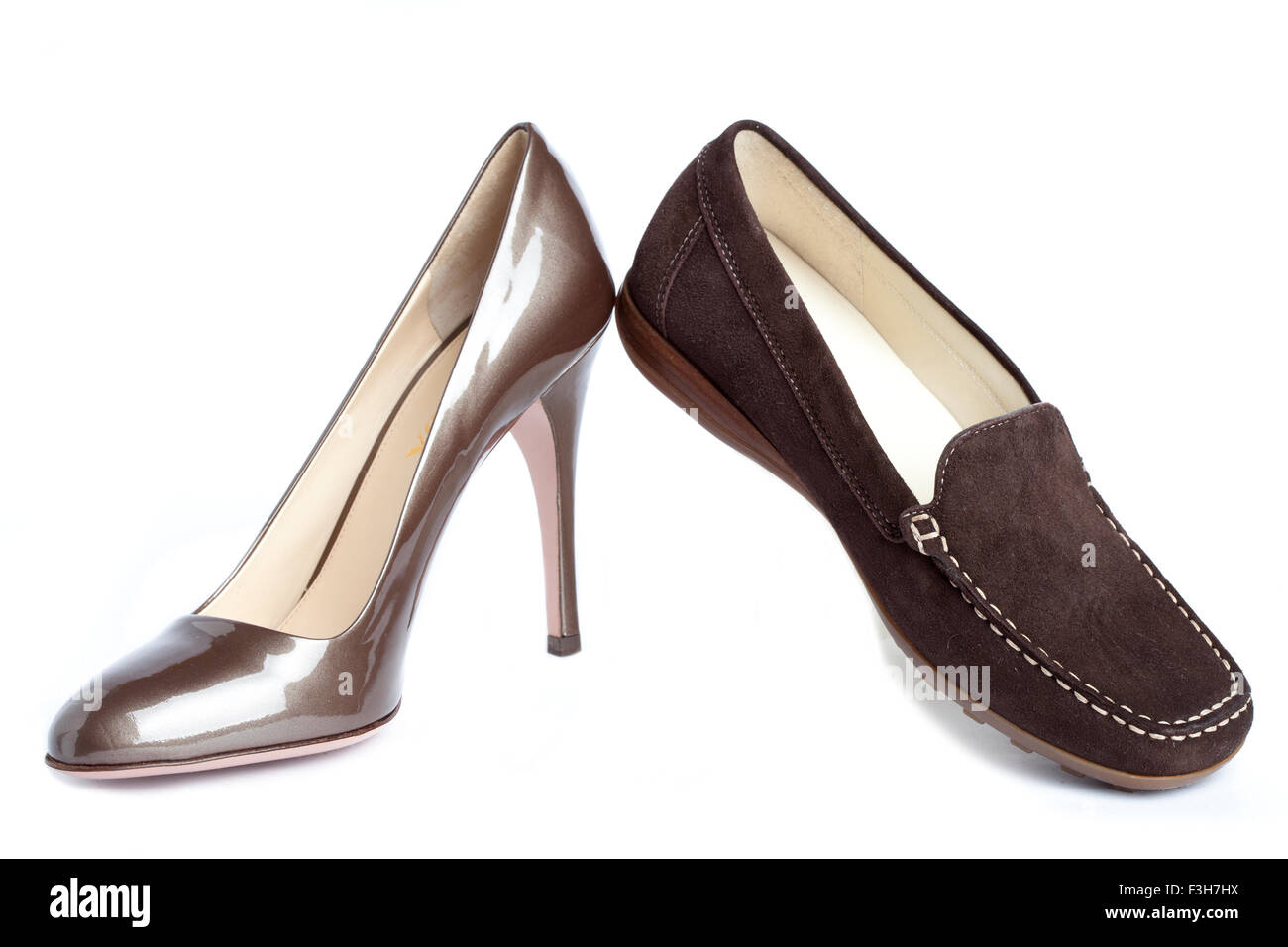 Les mocassins et les escarpins - chaussures femmes standard pas de nom  Photo Stock - Alamy