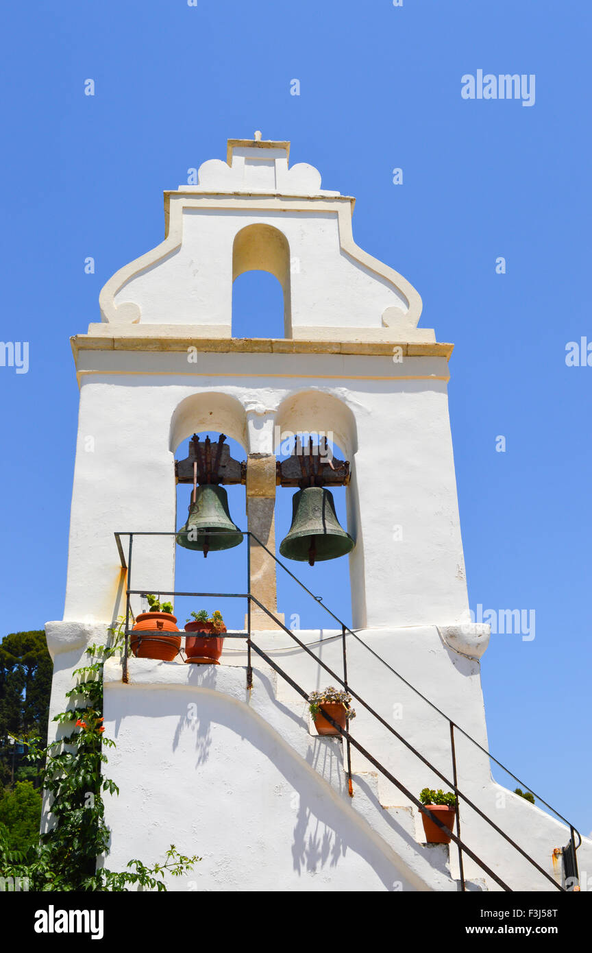 Voir en haut de l'ancien grec cloches de l'église Banque D'Images
