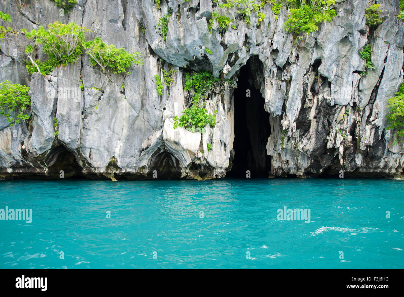 Grotte de la cathédrale sur Pinasil - l'île de Palawan, Philippines Banque D'Images