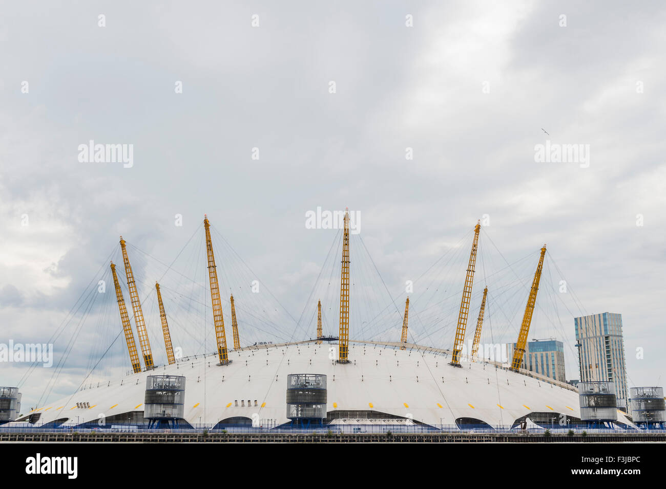 La vue sur la rivière prises au cours de la Royal Greenwich Tall Ships Festival. Banque D'Images