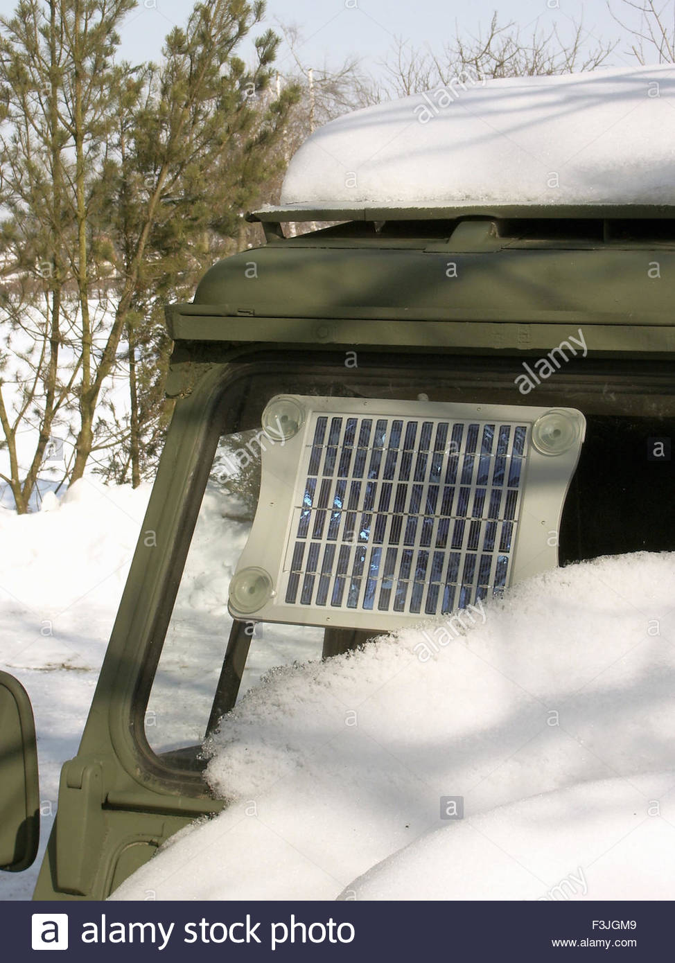 Land Rover Military 110 Defender Banque d'image et photos - Alamy